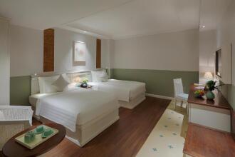 Au Lac Charner Hotel