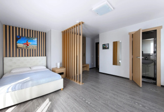 Yeiskwind Hotel, фото 100