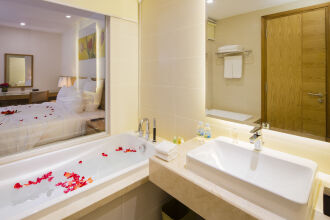 Rosaka Nha Trang Hotel