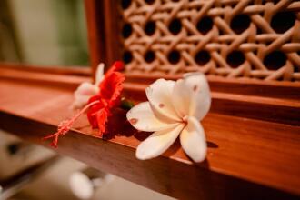 Fourteen Roses Boutique Hotel Legian