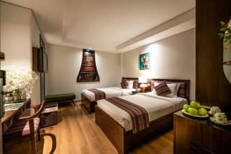 Au Lac Legend Hotel