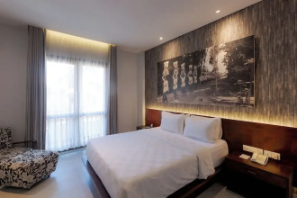 Fourteen Roses Boutique Hotel Legian
