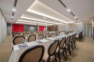 Golden Lotus Luxury Hotel Danang
