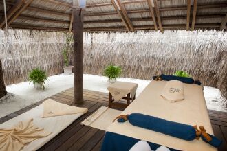 Diamonds Athuruga Beach & Water Villas