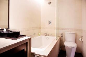 Nusa Dua Beach Hotel & Spa, Bali