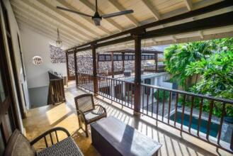 Villa 32 Middle Street