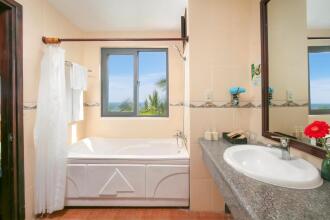 Sea Lion Beach Resort & Spa
