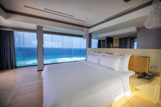 Swarn By Hawks Hotels (Ex. Clarks Exotica Kamadhoo Maldives)