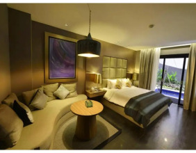Amaroossa Suite