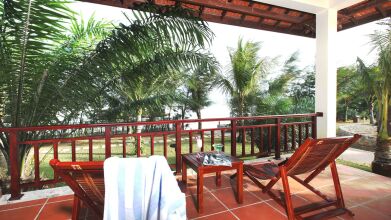 Golden Coast Resort & Spa