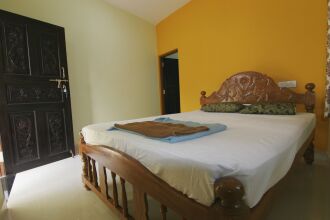 Rudra Holidays Guest House