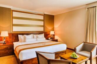 The Golden Crown Hotel