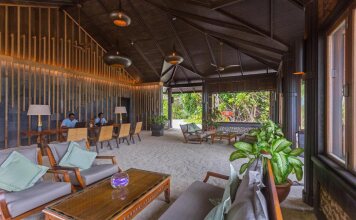 Komandoo Island Resort