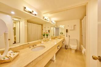 The Galadari Hotel