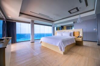 Swarn By Hawks Hotels (Ex. Clarks Exotica Kamadhoo Maldives)
