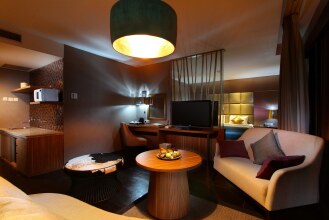 Amaroossa Suite