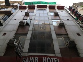 OYO 27823 Hotel Sahib