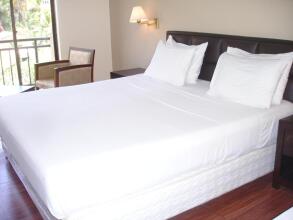 Devon Hotel