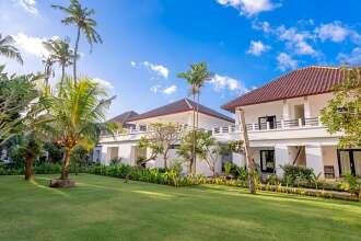 Legong Keraton Beach Hotel