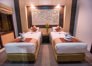Nugraha Lovina Seaview Resort & Spa
