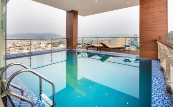 Crown Hotel Nha Trang