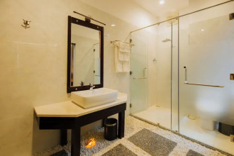 Villa Del Sol Beach Villas & Spa
