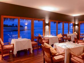 Adaaran Select Hudhuranfushi