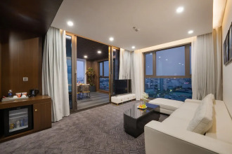 Golden Lotus Grand Hotel Da Nang