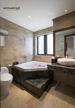 Monarque Hotel Danang