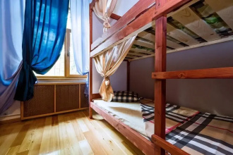 Golden Shark Hostel, фото 41