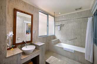 Grand Istana Rama Hotel
