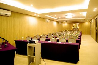 Amaroossa Suite