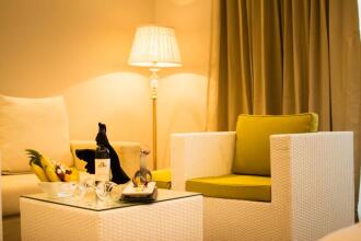 The Golden Crown Hotel