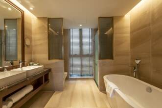 Koi Resort And Residence Da Nang
