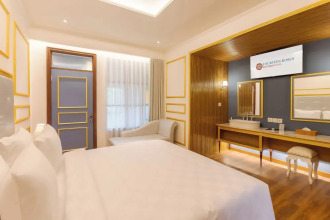 Fourteen Roses Boutique Hotel Legian