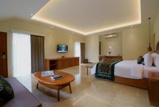 Japa Suites & Villas