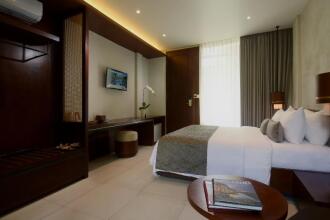 Japa Suites & Villas