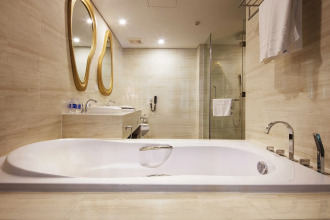 Diamond Bay Hotel Nha Trang