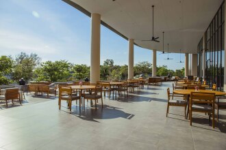Crowne Plaza Phu Quoc Starbay