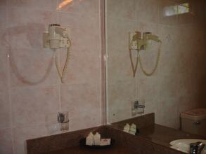 Devon Hotel