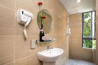 Golden Lotus Nha Trang Central Hotel