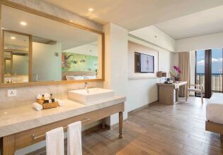 Eastin Ashta Resort Canggu