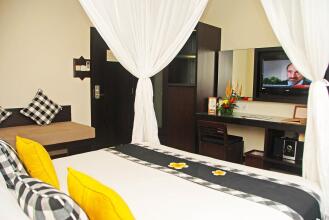 Legian Beach Hotel