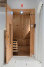 Maple Hotel & Apartment