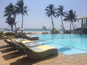 Avenra Beach Hikkaduwa