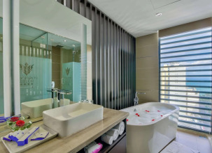 Poseidon Nha Trang Hotel