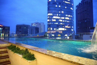 Au Lac Charner Hotel