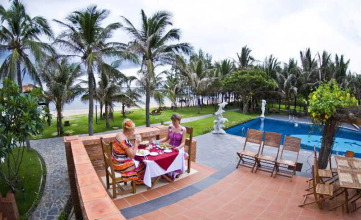 Sandhills Beach Resort & Spa