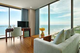 Yarra Ocean Suite Danang
