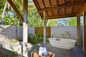 Emerald Faarufushi Resort & Spa